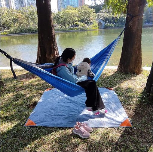 Foldable Waterproof Picnic and Beach Blanket